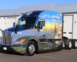 t680-next-gen-u-s-capitol-christmas-tree-truck3lr