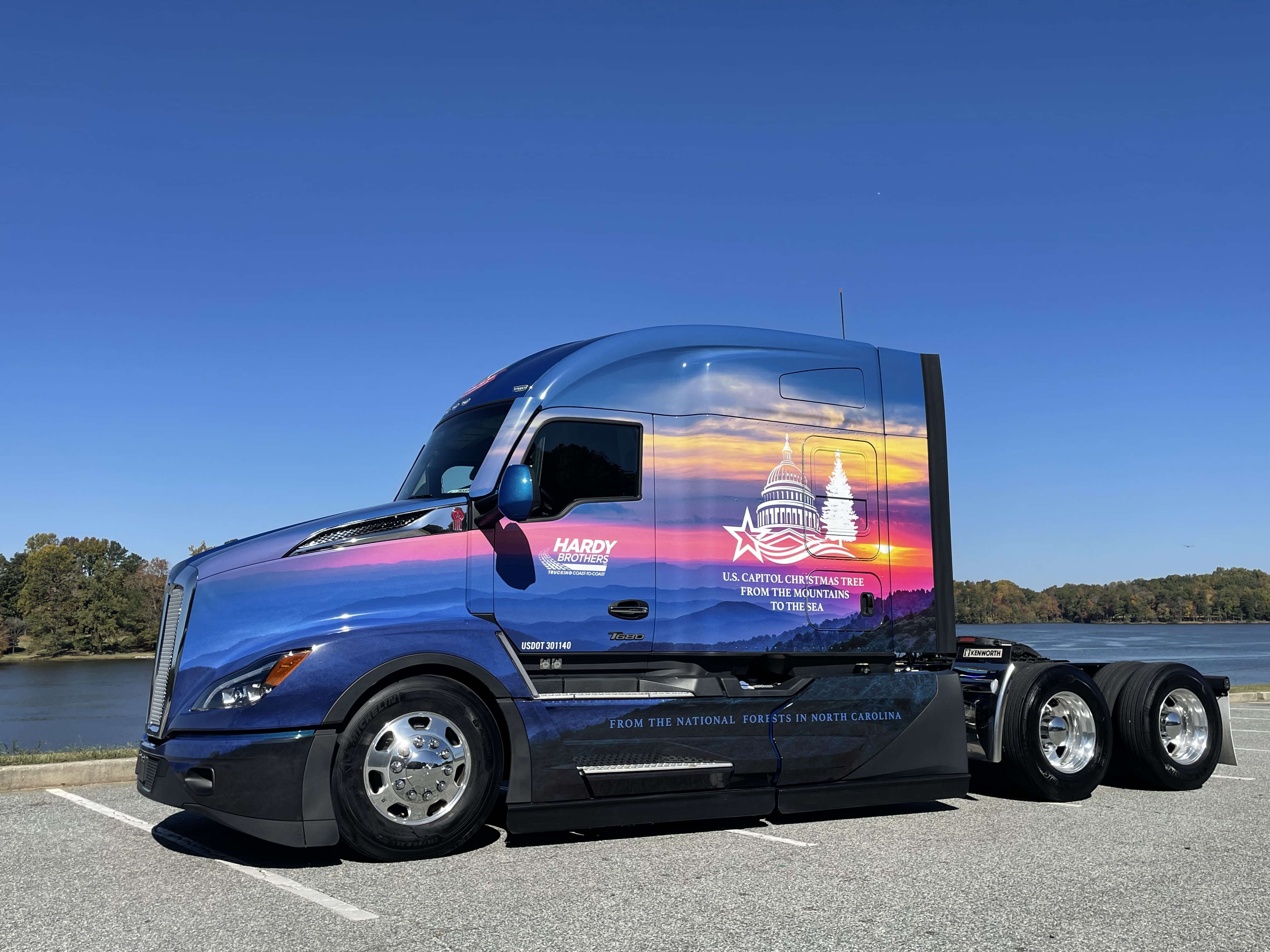 Kenworth T680 Next Generation Features Special Design for 2022 U.S. Capitol Christmas Tree Tour